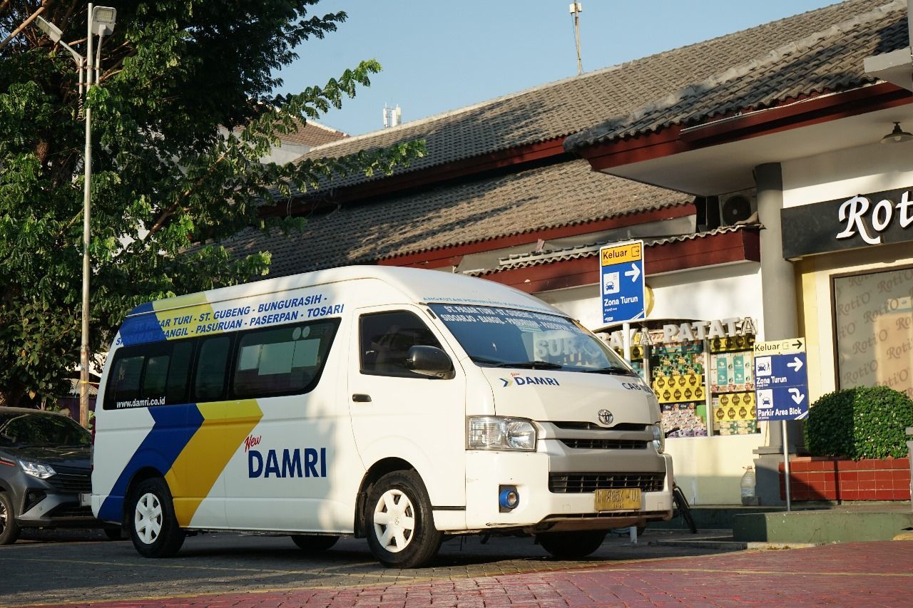 Hadir Melayani Rakyat, DAMRI Perkuat Layanan Perintis hingga BTS untuk 2025