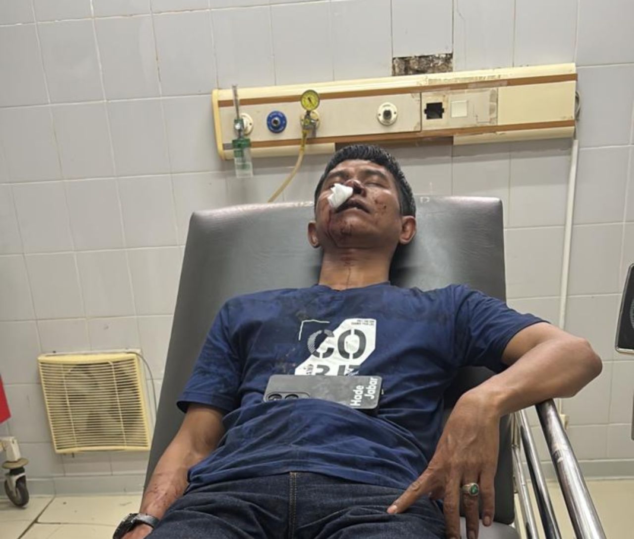 Hadi tengah menjalani perawatan intensif di IGD RSUD Subang