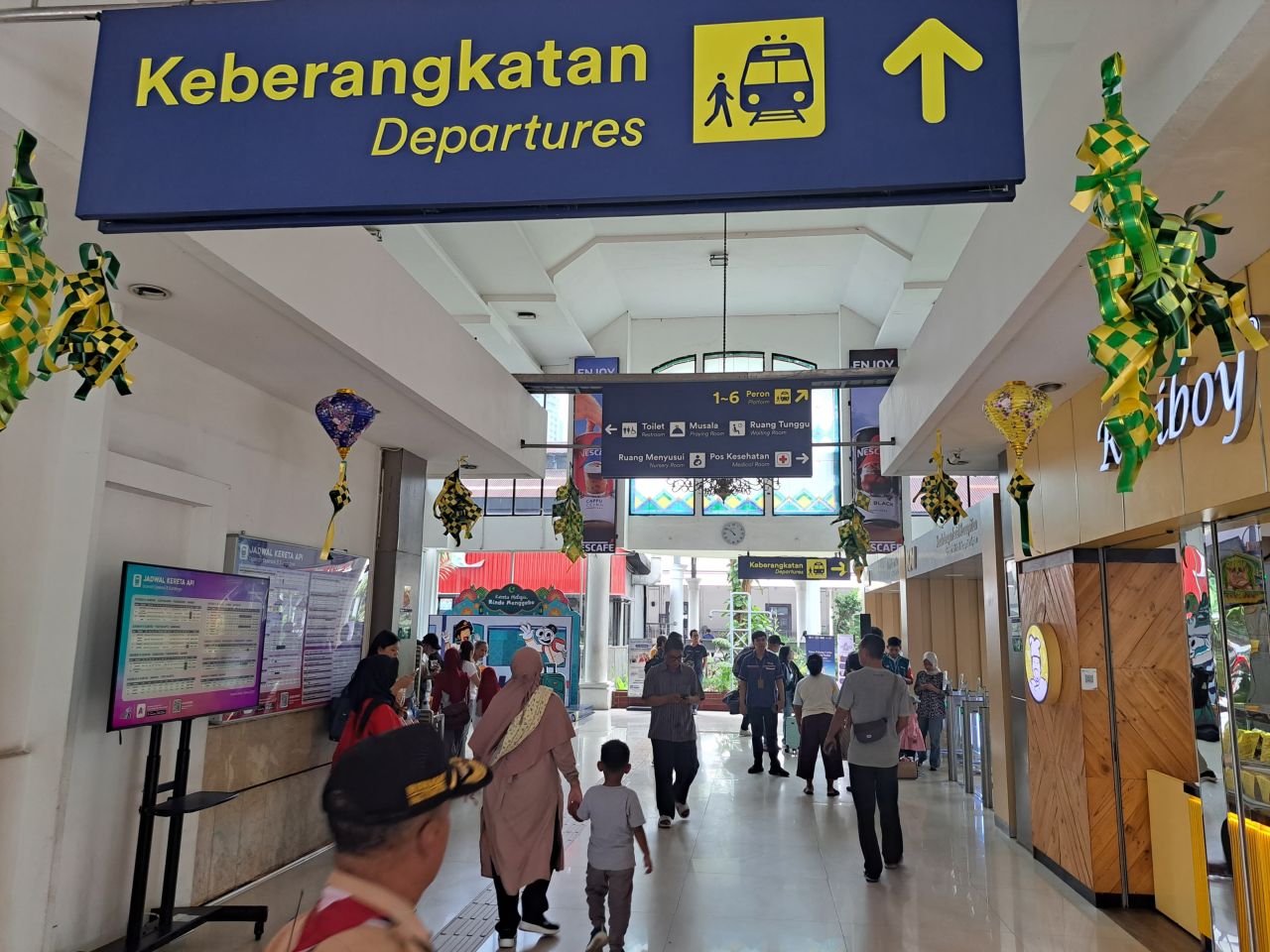 Masa Angkutan Lebaran 2025 KAI Daop 8 Surabaya Layani 968.214 Pelanggan