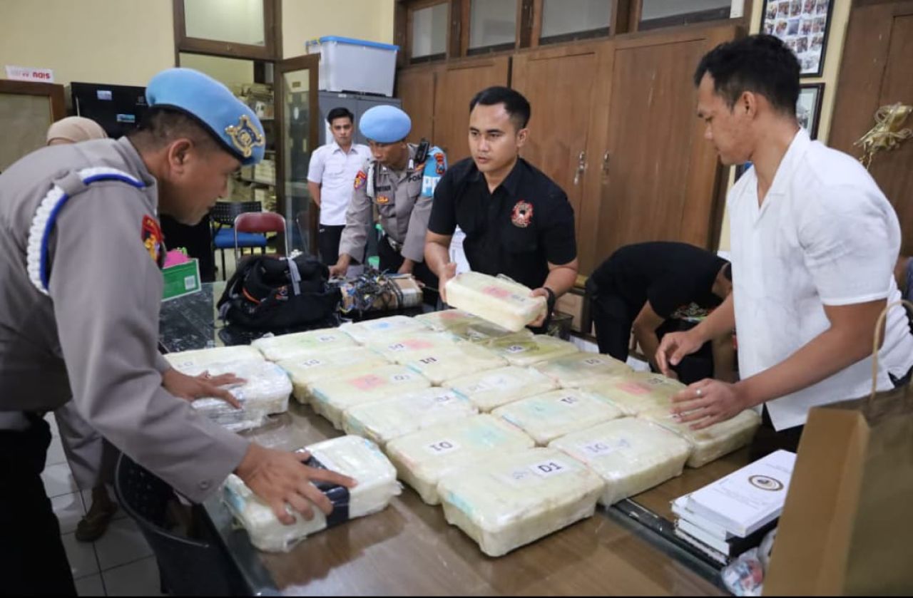 Polda Jatim Sita 22 Kg Sabu Jaringan Internasional