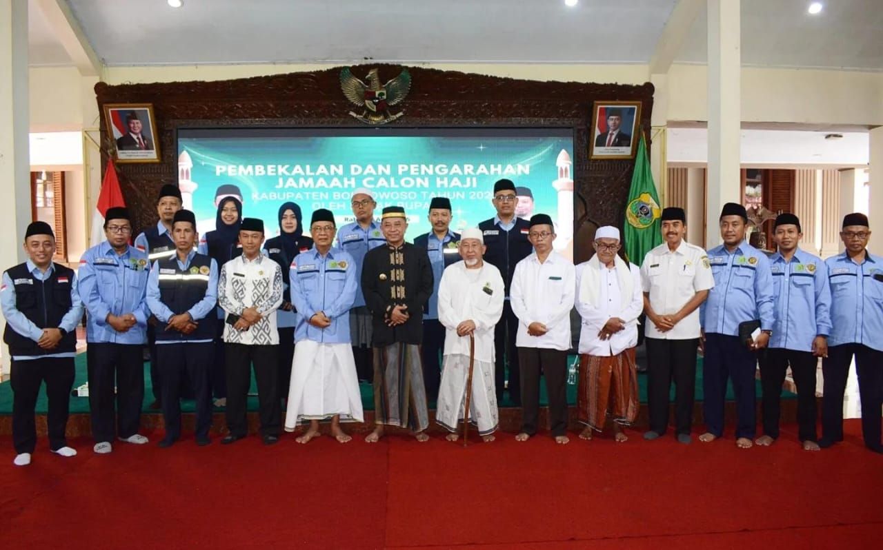 615 Calon Jamaah Haji Kloter 38 dan 39 di Bondowoso Menerima Pembekalan