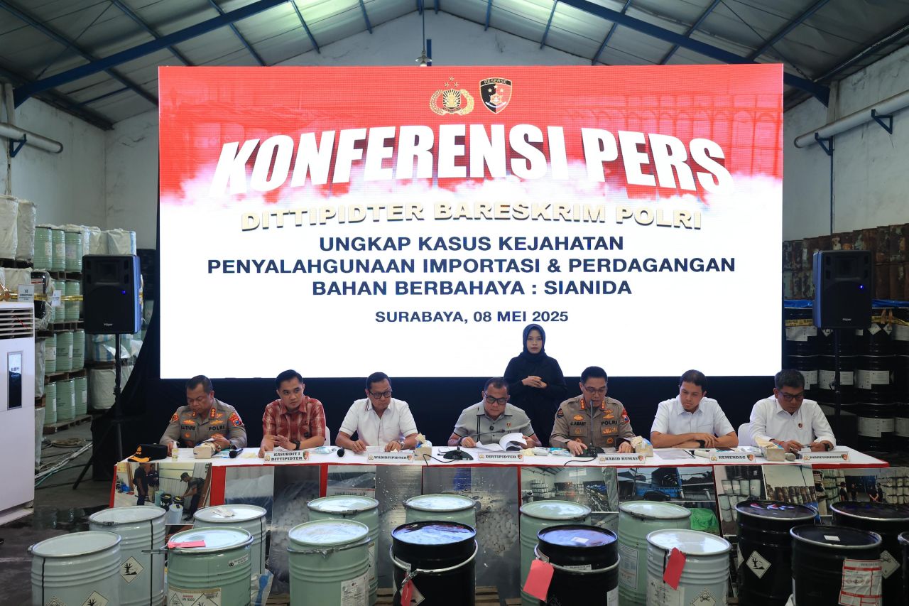 Bareskrim Bongkar Perdagangan Sianida Ilegal di Jatim, Omzet Rp 59 Miliar