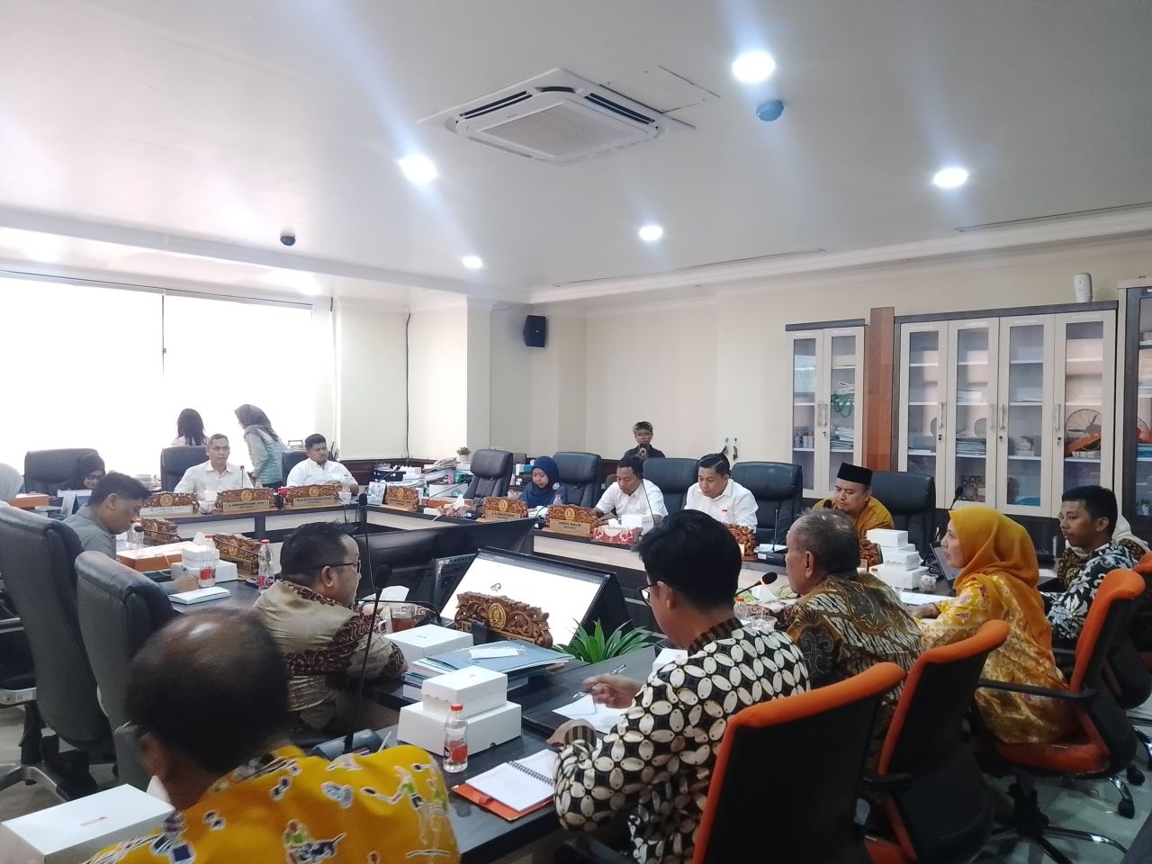 DPRD Surabaya Bahas Persiapan SPMB 2025, Dinas Pendidikan Pastikan Sistem Siap Digunakan