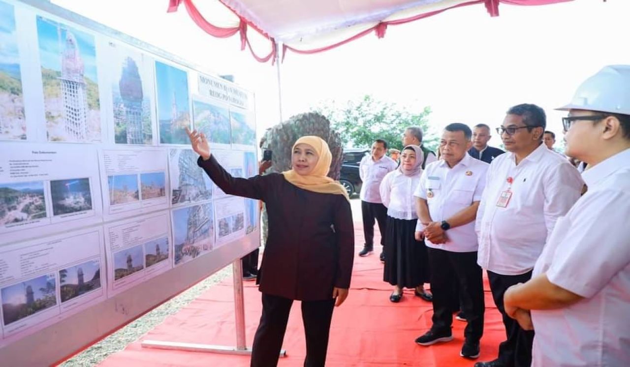 Khofifah Tinjau Museum Reog Ponorogo, Soroti Progres Pembangunan
