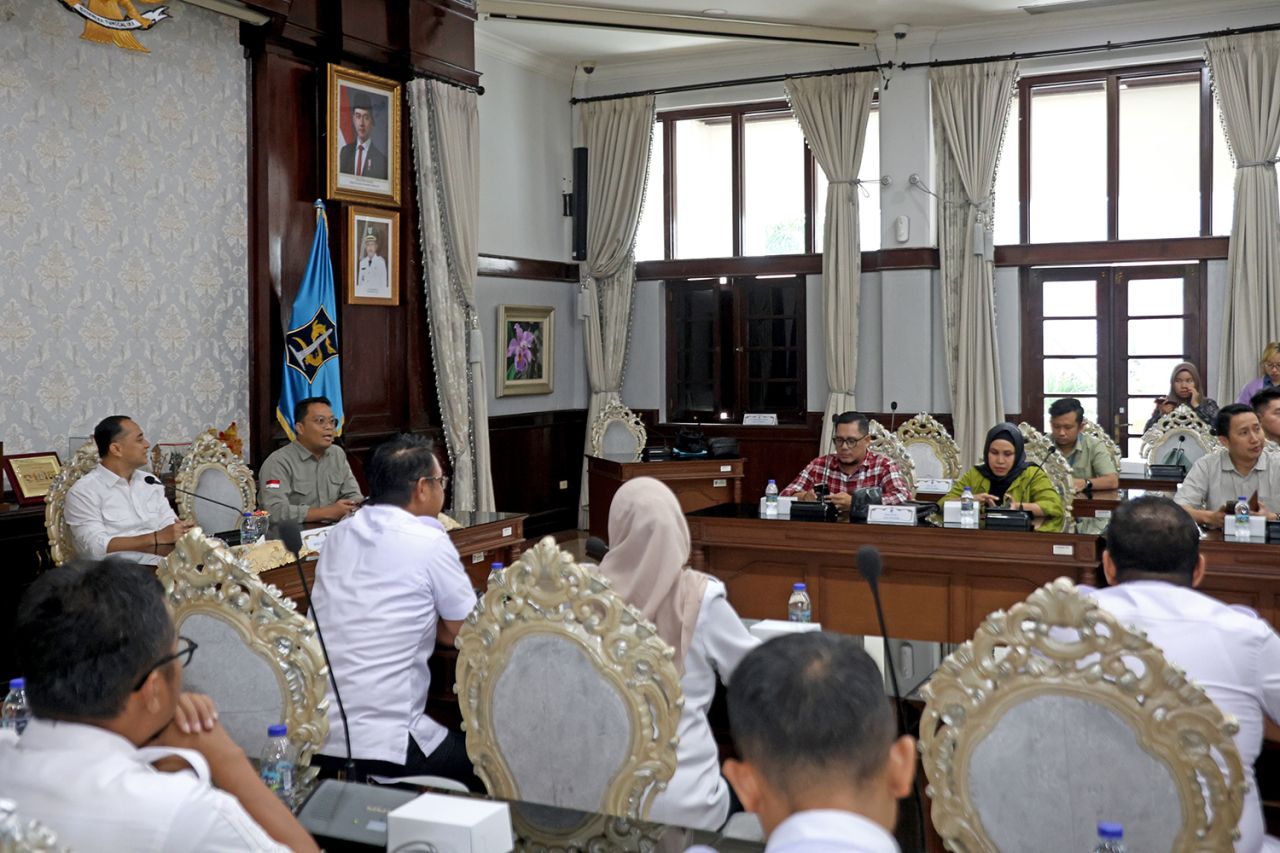 Eri Cahyadi: UMKM Boleh Jualan di Parkiran Swalayan, Asal Terdata Resmi