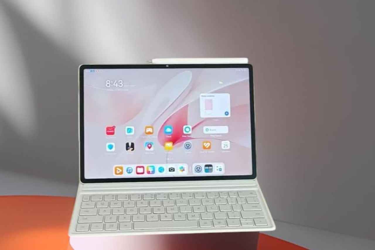 Ilustrasi Huawei MatePad 12X PaperMatte