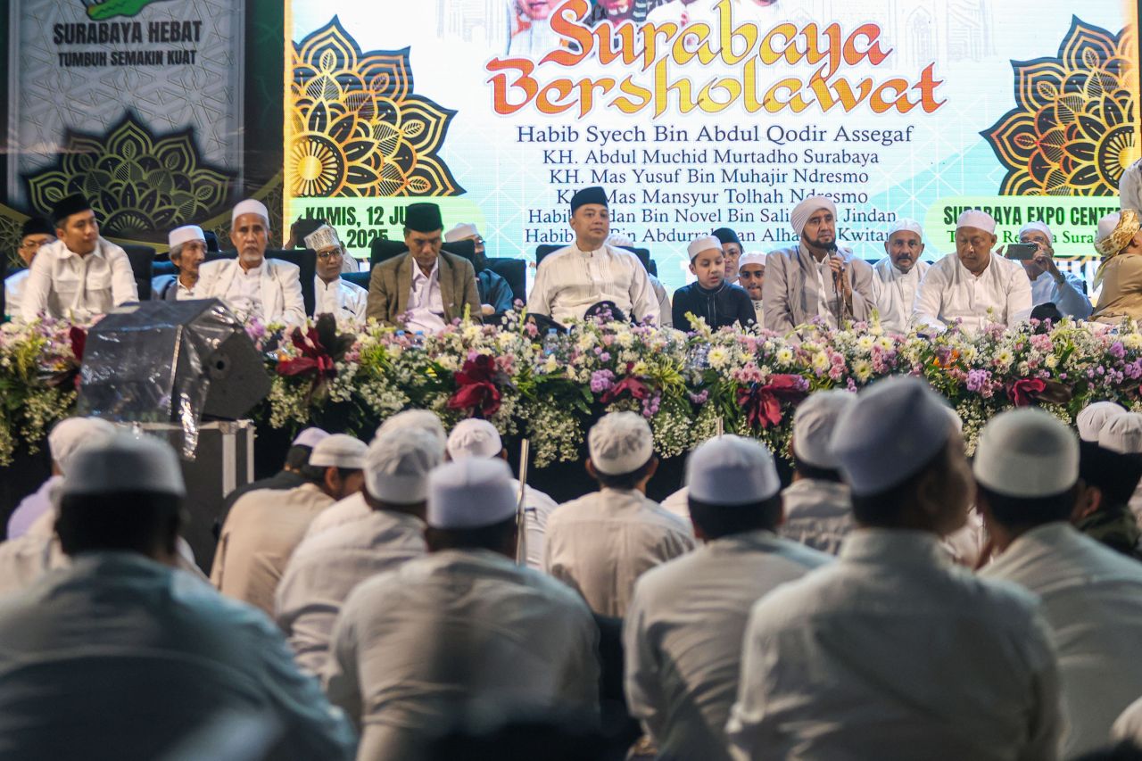 Surabaya Bersholawat Tutup Rangkaian Peringatan HJKS ke-732