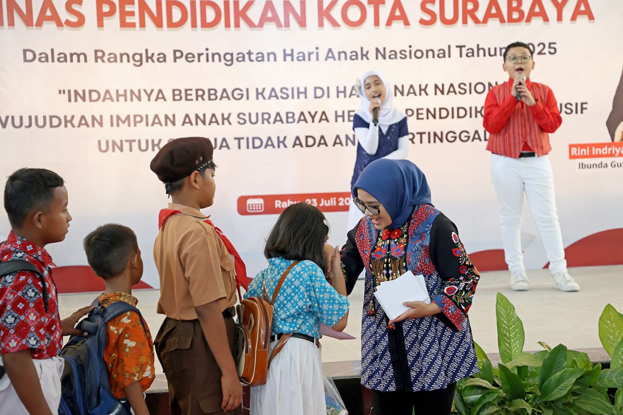 347 Anak di Surabaya Terima Bantuan Pendidikan di HAN 2025