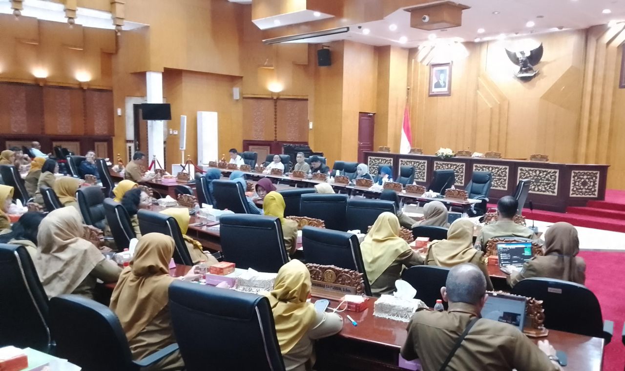 Komisi D DPRD Surabaya Bahas Polemik Daftar 144 Penyakit dan Sistem Rujukan BPJS