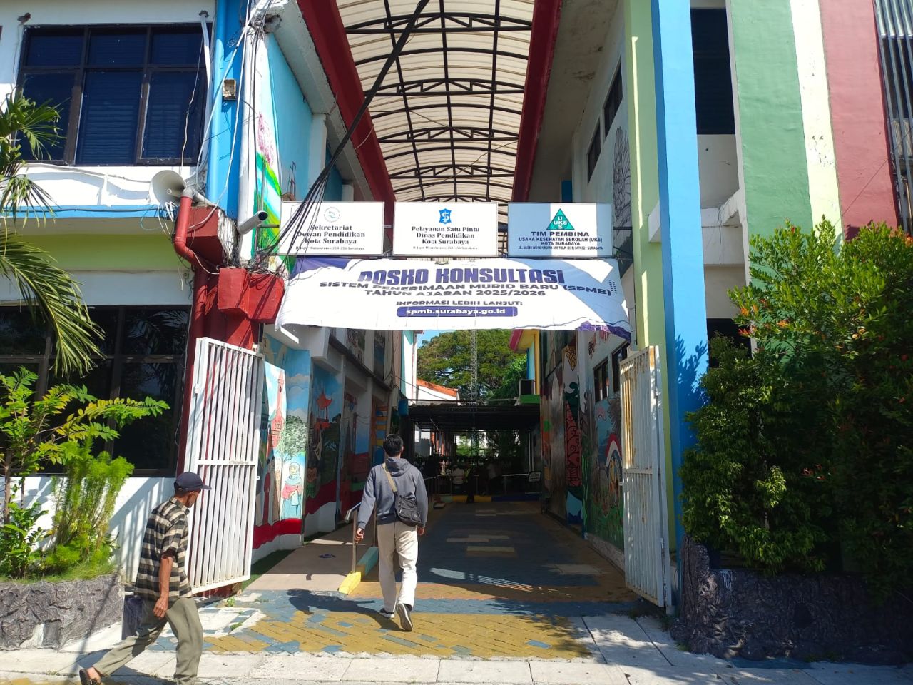 Posko Konsultasi Dinas Pendidikan Kota Surabaya