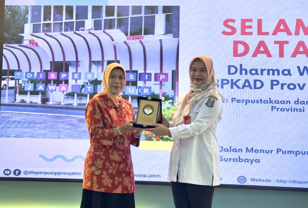 Belajar Story Telling dan Pojok Baca, DWP BPKAD Jatim Antusias Bangun Budaya Literasi Keluarga