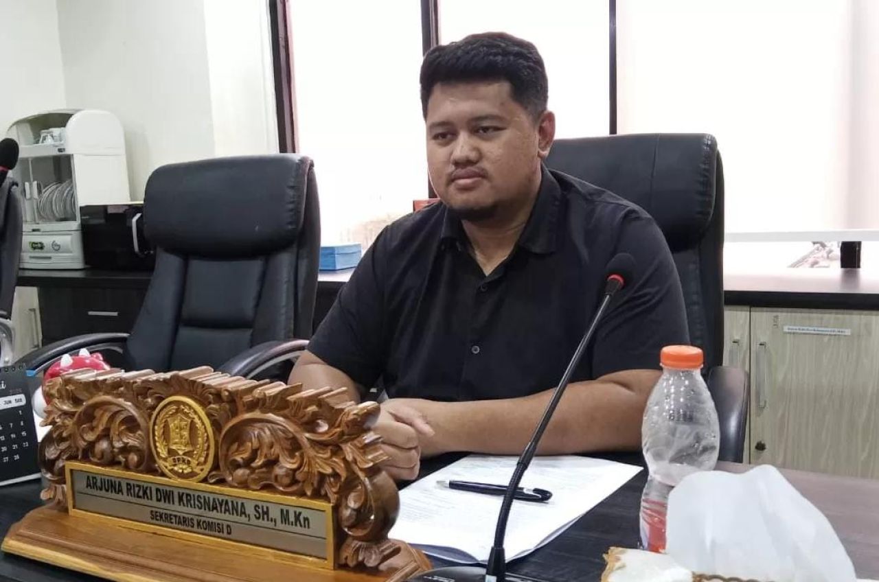 Kritik Keras DPRD Surabaya: Dinas Pendidikan Dinilai Birokratis dan Tak Responsif