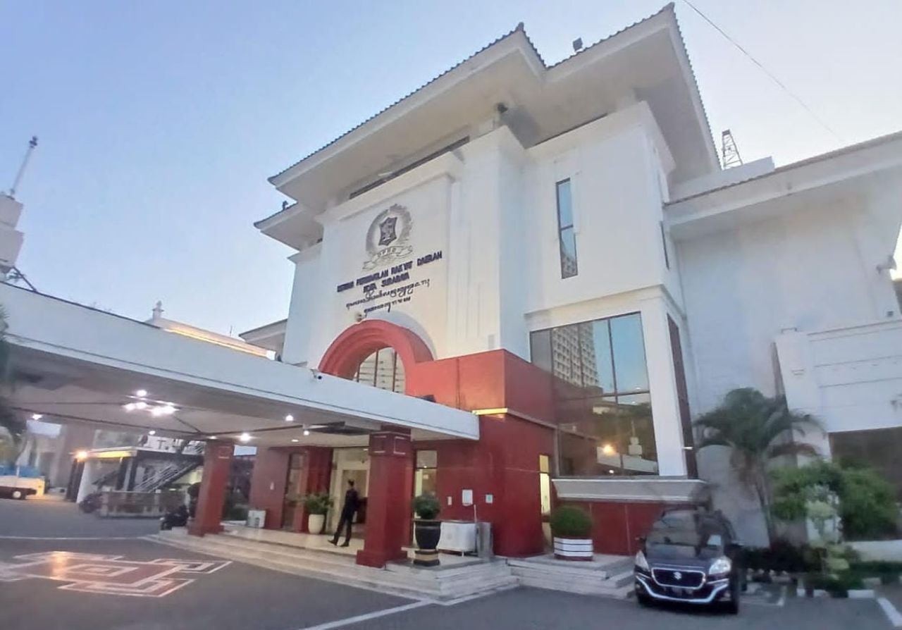 DPRD Surabaya