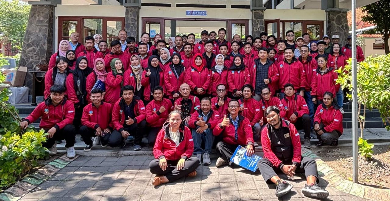 Mahasiswa Unipra Turun ke Masyarakat, Bangun Kampung Berdaya Lewat KKN-PPM 2025