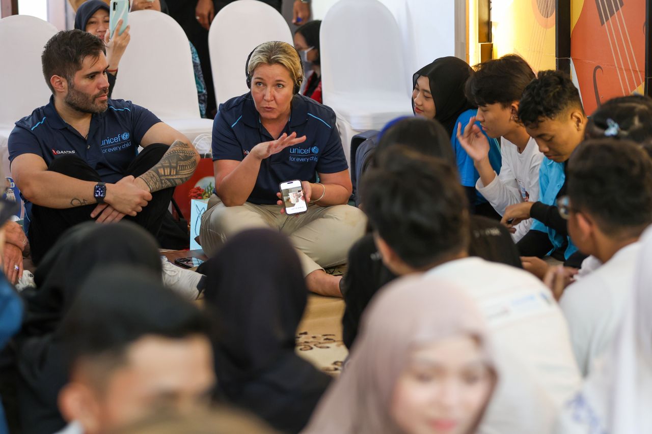 Qantas dan UNICEF Australia Tinjau Layanan Anak di Surabaya