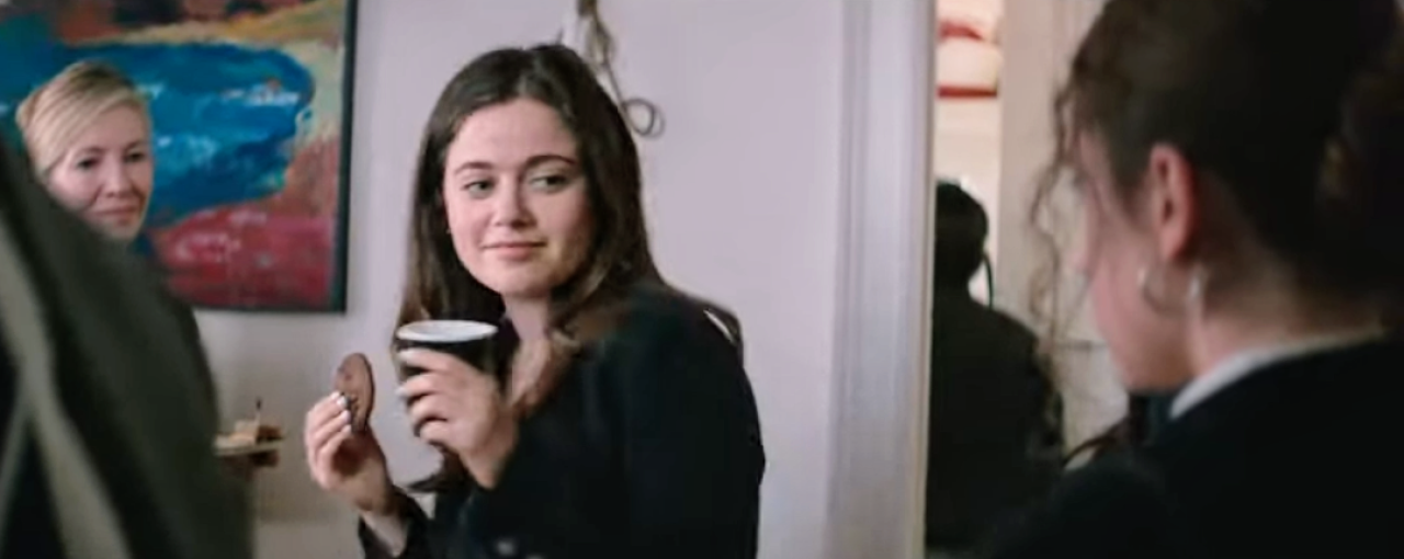 Shiva Baby: Kecemasan Millennial dalam Satu Ruang