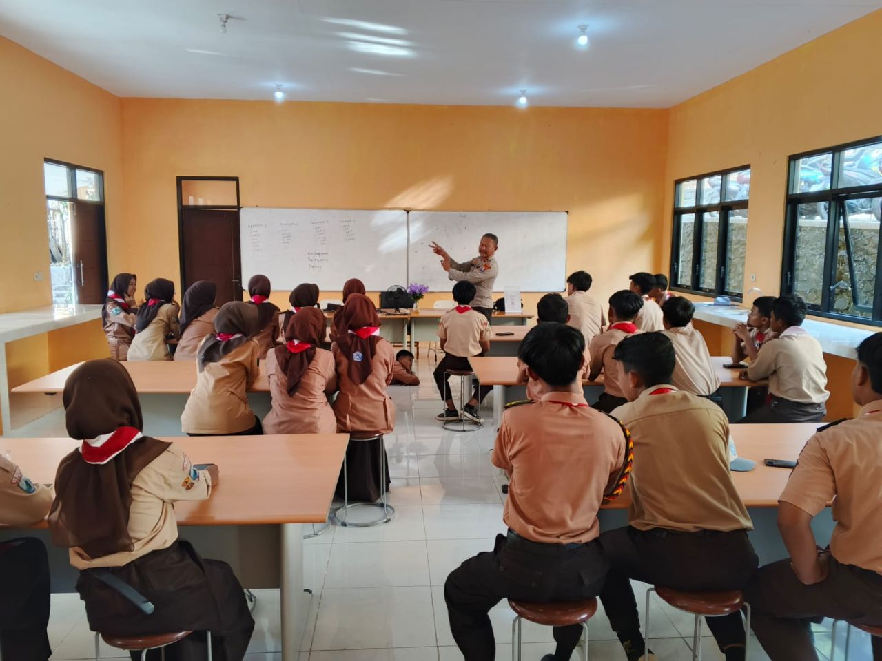 Pembinaan Saka Bhayangkara SMAN 1 Lumbang