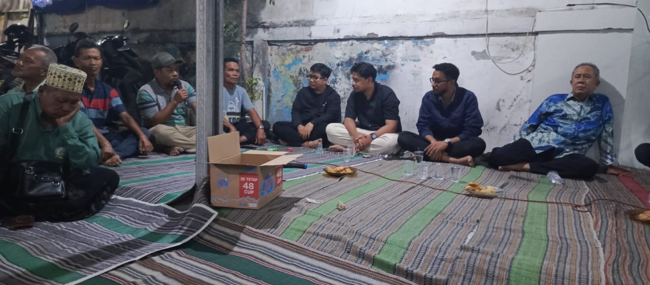 Tidak Sesuai SOP, Proyek Gedung Tiga Lantai SMPN Dihentikan Warga