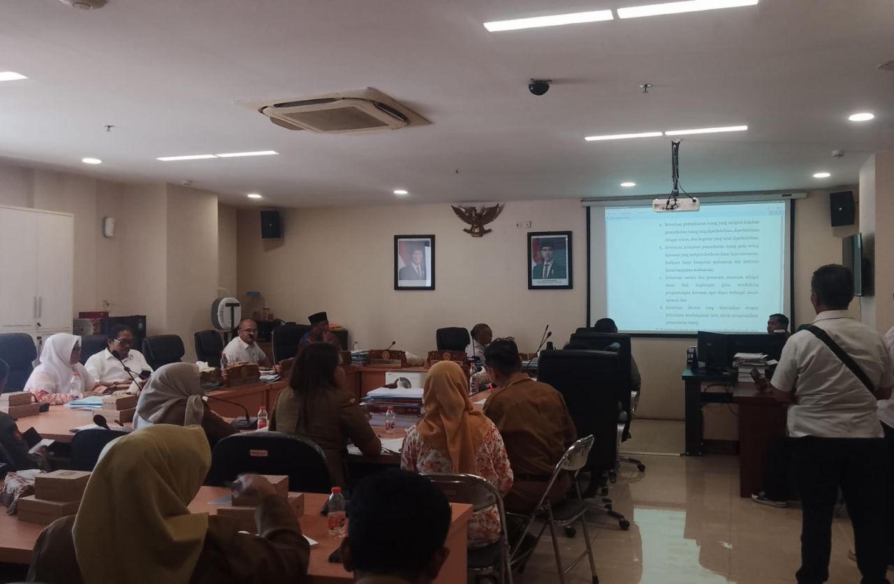DPRD Surabaya Soroti Pasar Liar Tanjungsari, Minta Penertiban dan Sanksi Tegas