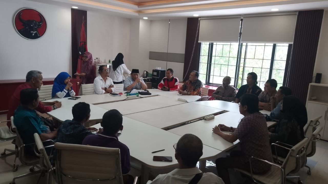 Warga Tambak Asri Protes Pelebaran Sungai 18,6 Meter, Adukan ke Fraksi PDI-P dan PAN