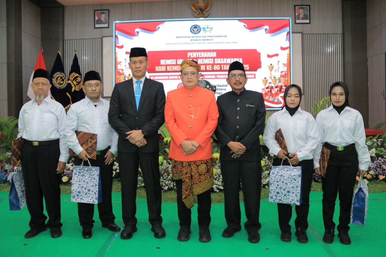 Remisi untuk dua warga binaan Rutan Perempuan Surabaya