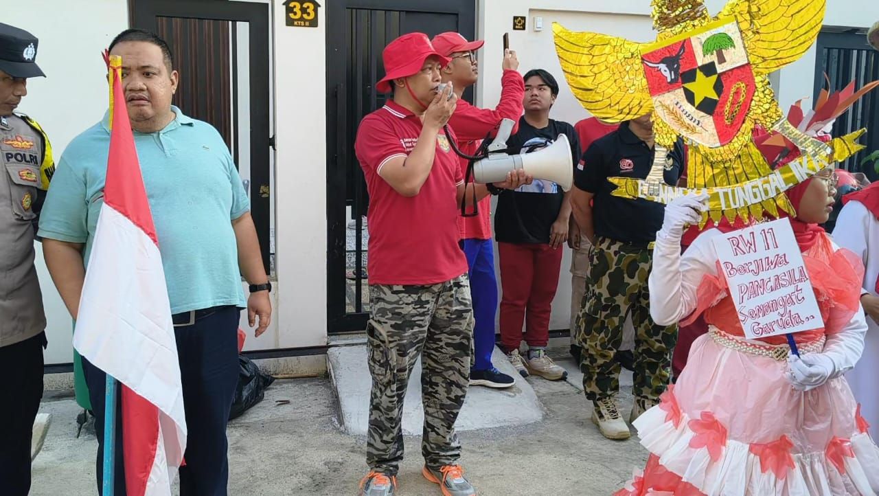 Jalan Sehat & Bazar RW 11 Kedinding Tengah Disambut Antusias, Lurah Hadir Meriahkan