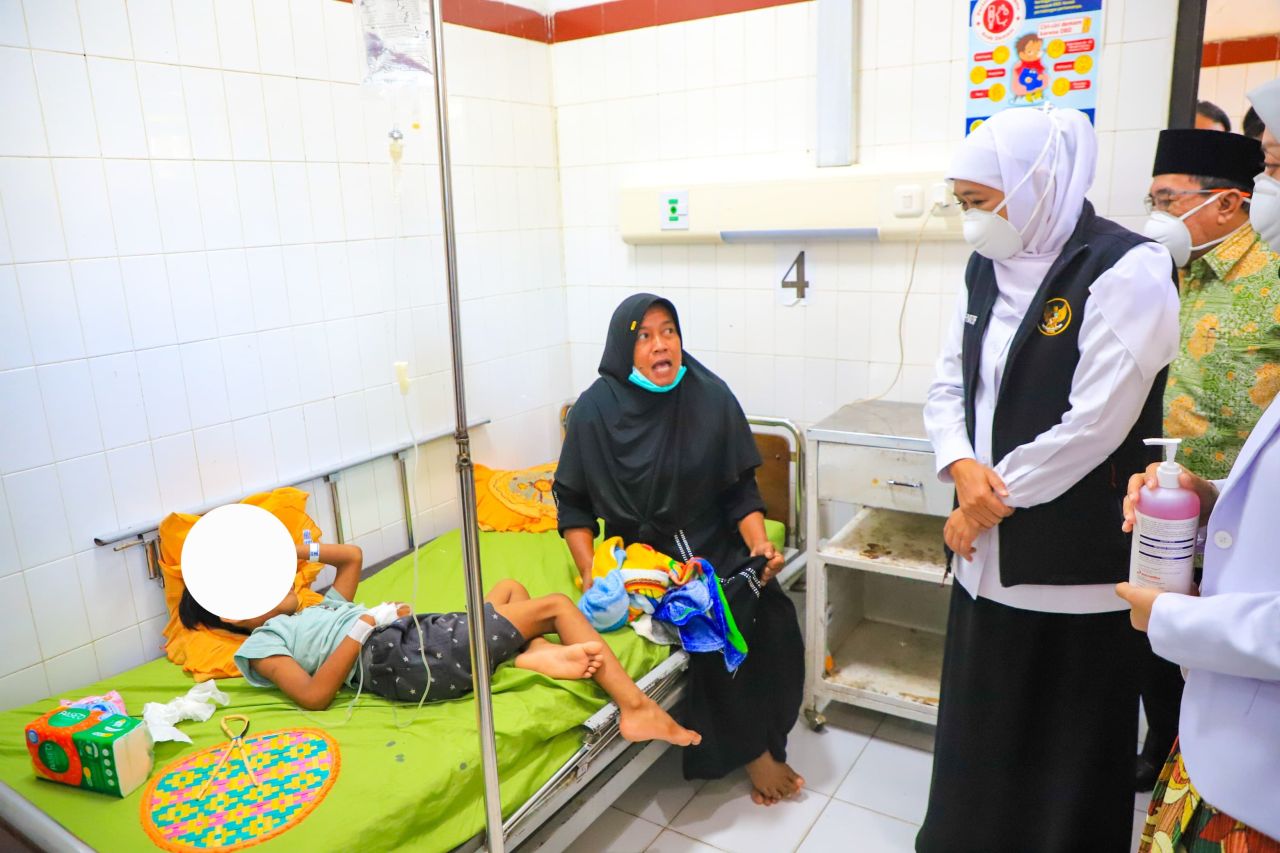 Khofifah di RS Moh. Anwar