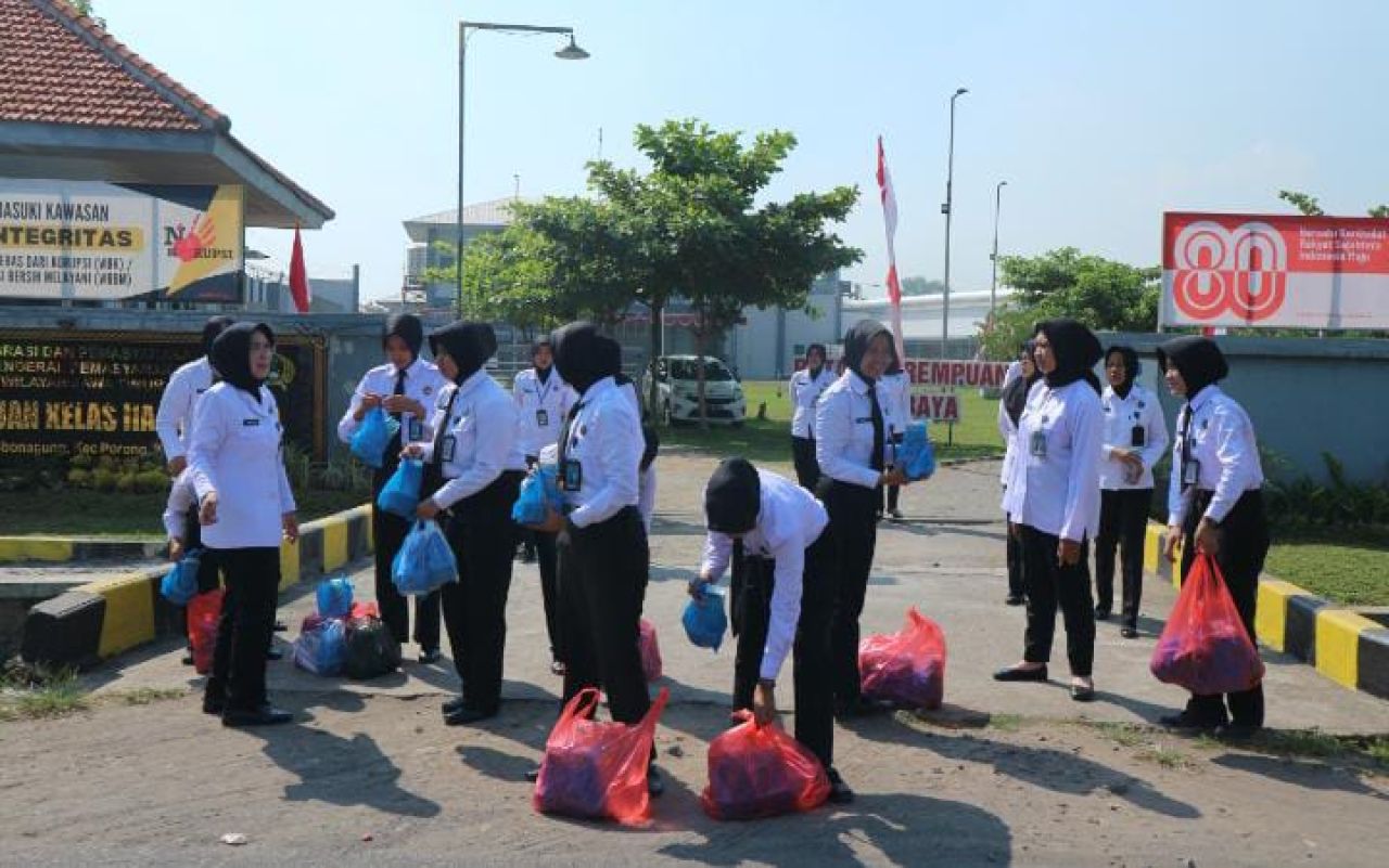 Senin berbagi Rutan Perempuan Surabaya