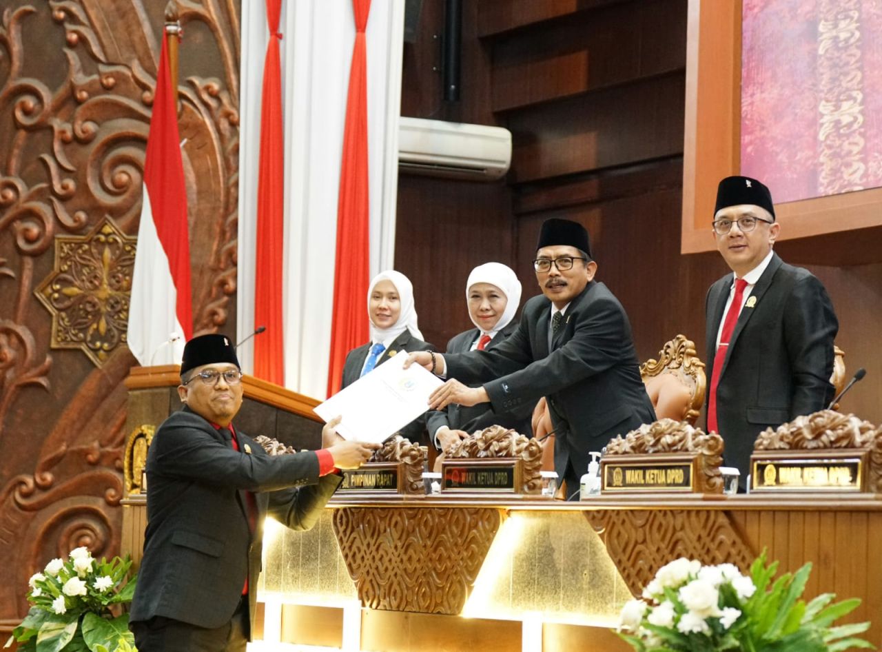 Sidang Paripurna DPRD Jawa Timur