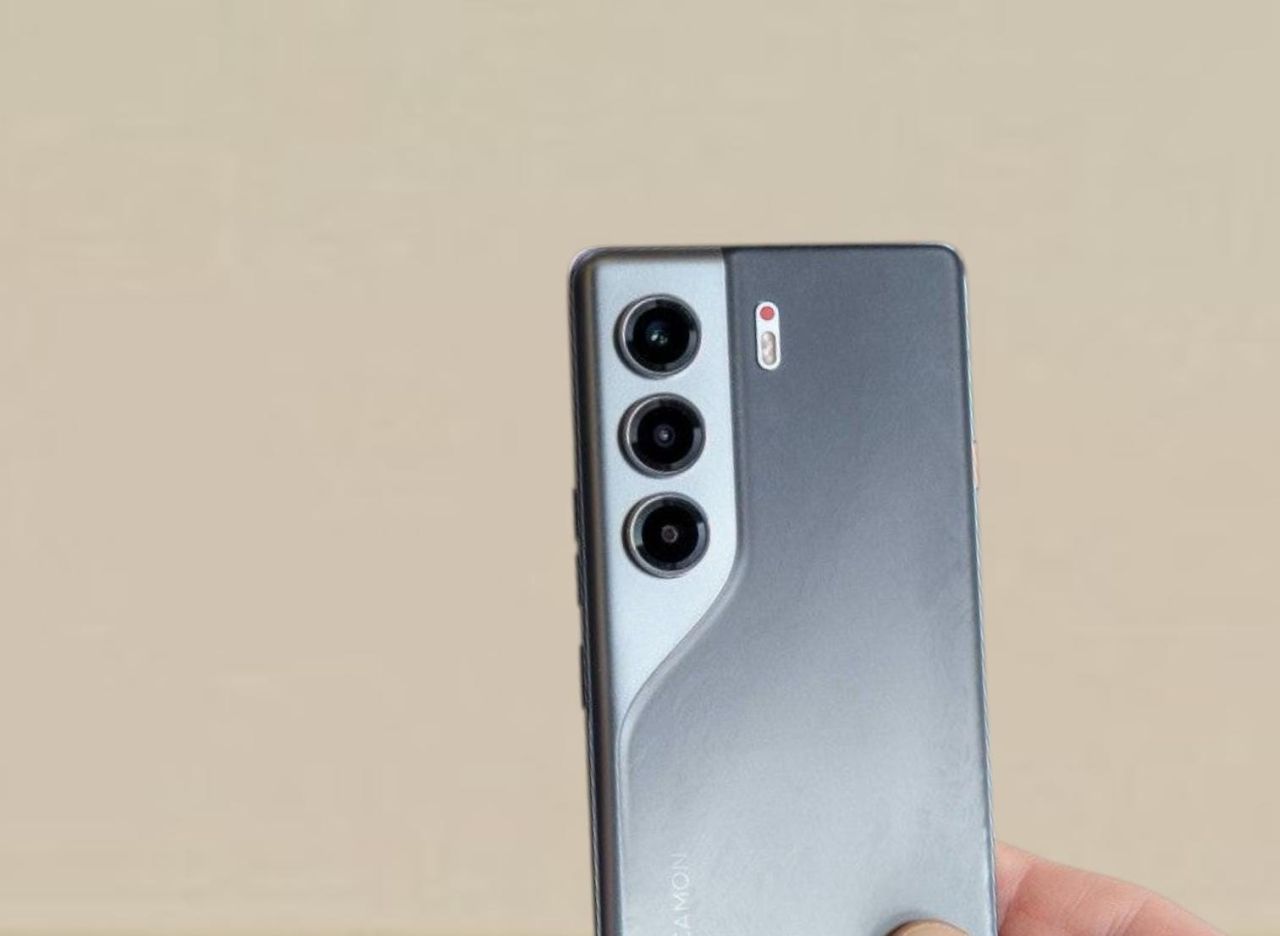 Ilustrasi Tecno Camon 40 Pro 5G