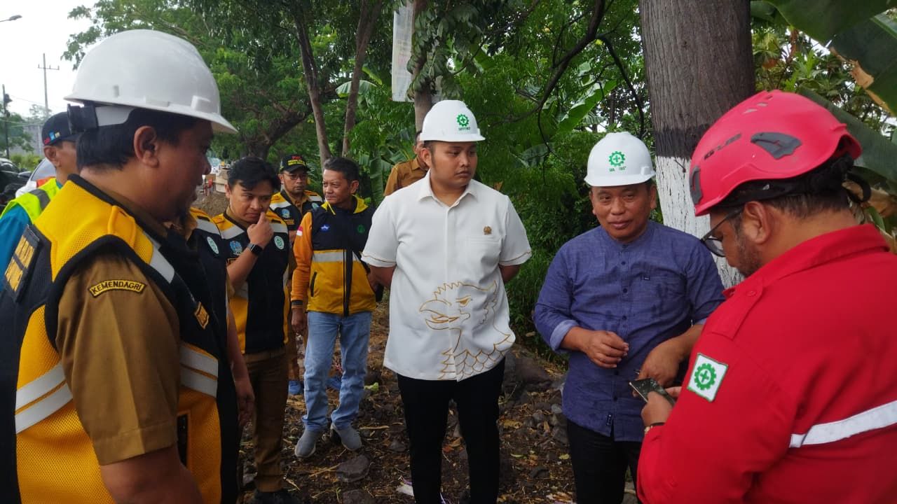 Pelebaran jalan Jalan Buduan-Bondowoso