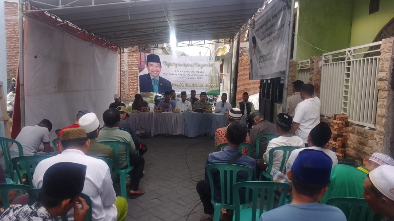 Buchori Imron Serap Aspirasi Warga Tambak Wedi, Harga Beras hingga Drainase Jadi Keluhan
