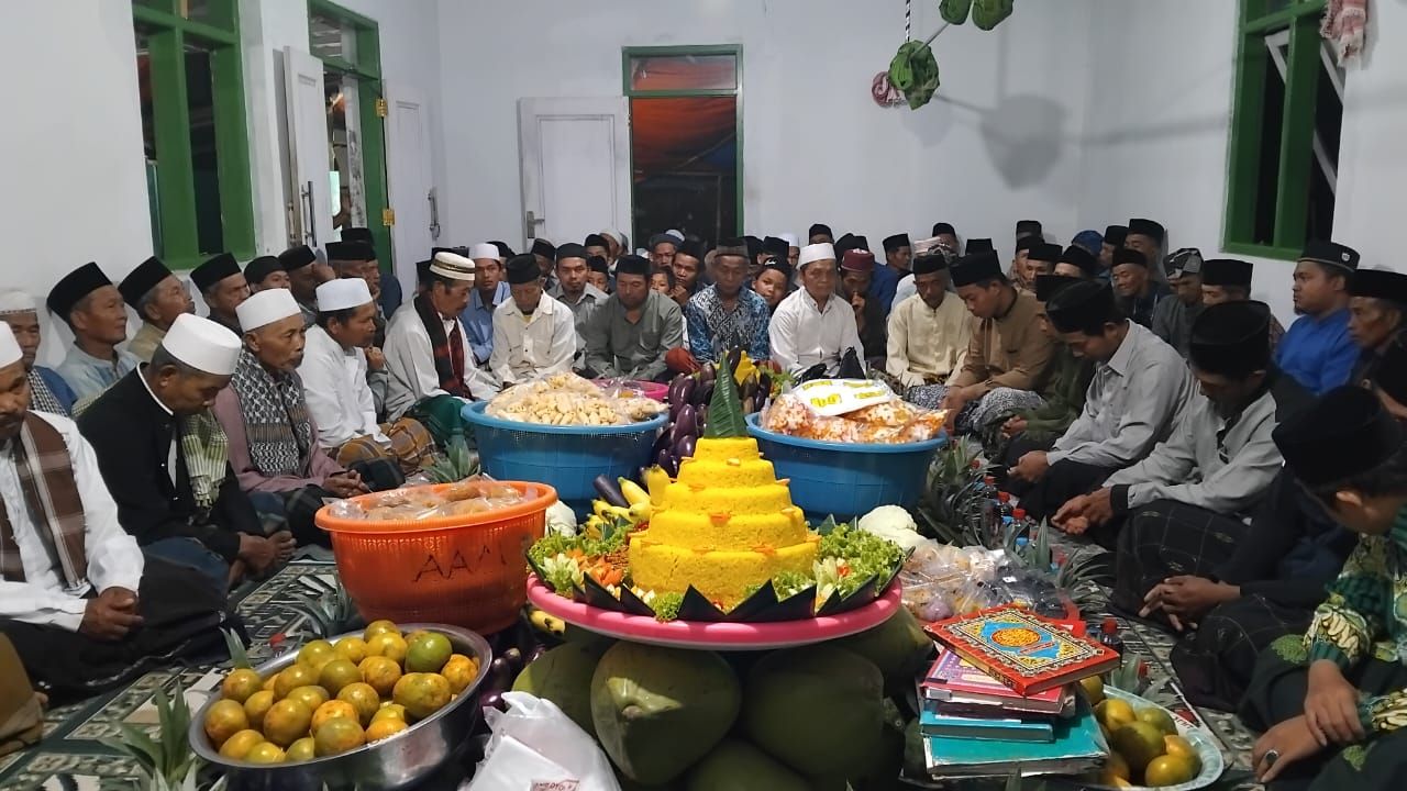 Jamaah Mushola Haji Sholeh Tak Pernah Absen Setiap Tahun Adakan Perayaan Maulid Nabi