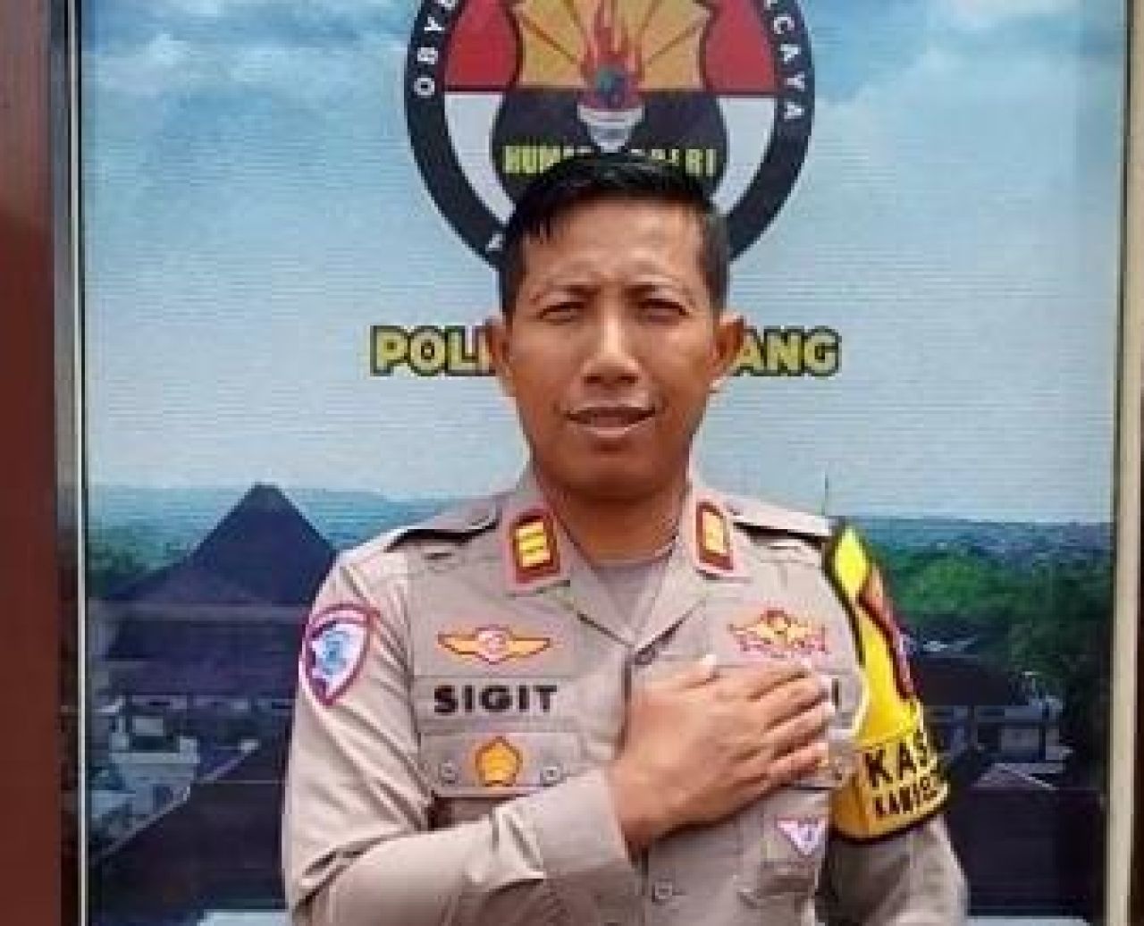 Hari Lalu Lintas Bhayangkara ke-70, Kasat Lantas Polres Sampang Ajak Warga Tertib Berlalu Lintas