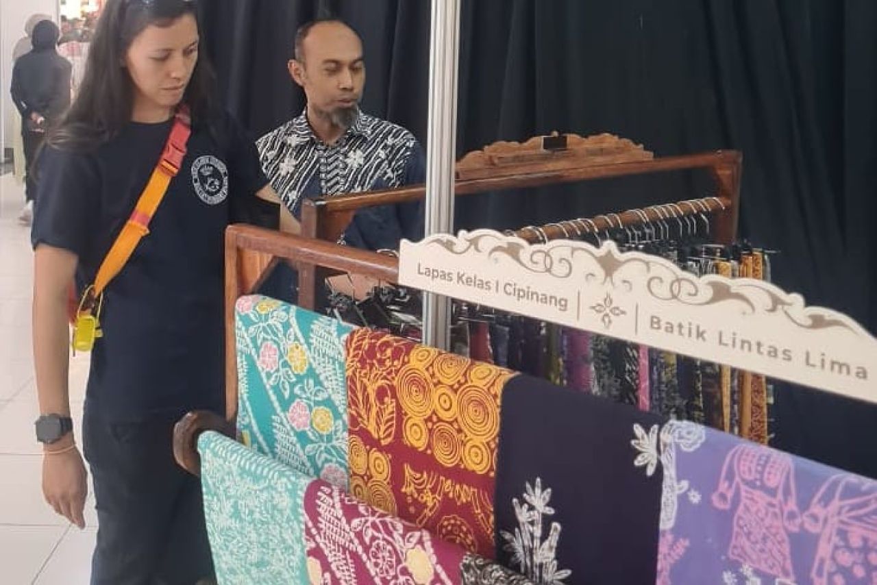 Batik Lintas 5, Wujud Kemandirian Warga Binaan Lapas Cipinang di Hari Batik Nasional