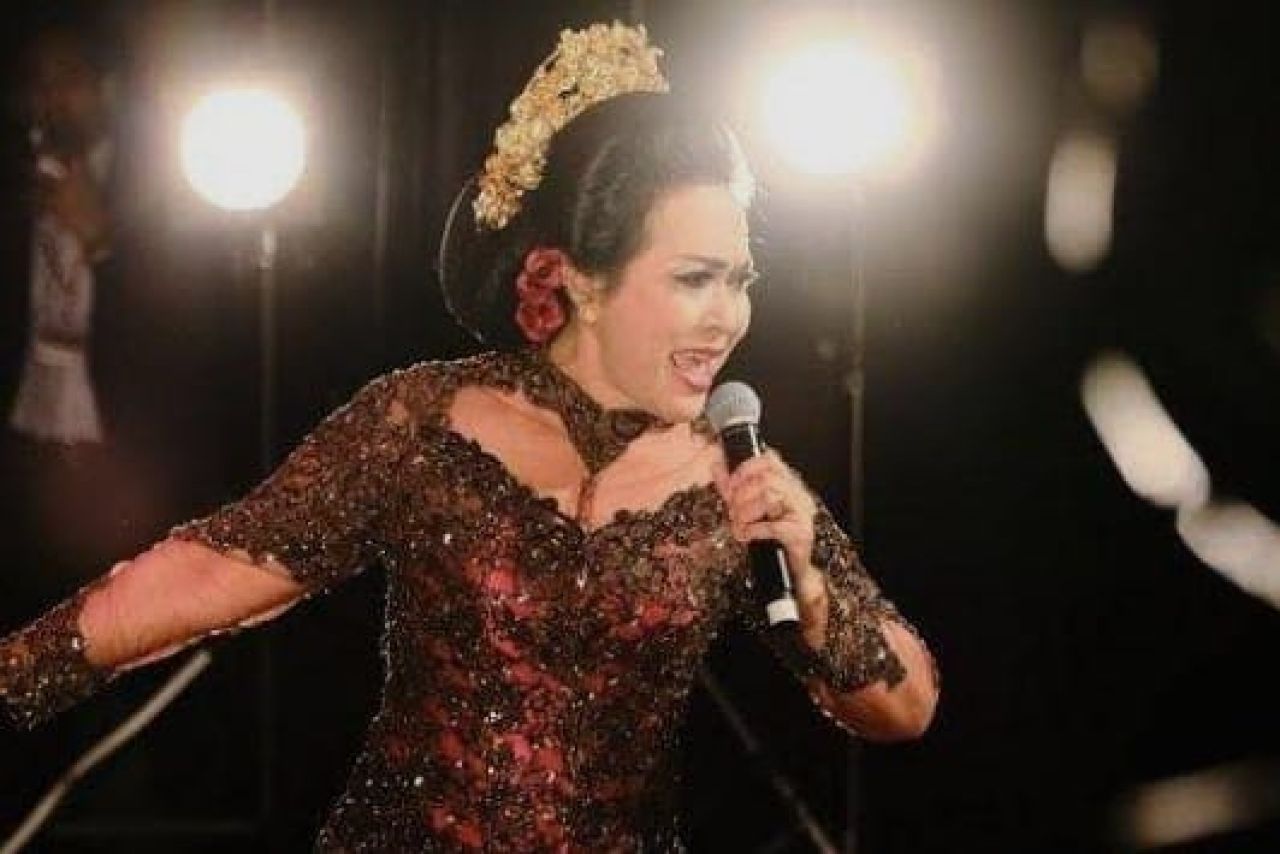 Tuti Maryati Penyanyi Keroncong Dunia Semarakan Hari Keroncong Nasional di Pemalang