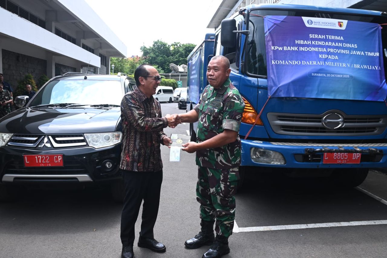 Kodam V Brawijaya Terima Hibah Kendaraan Dinas dari Perwakilan Bank Indonesia Jawa Timur