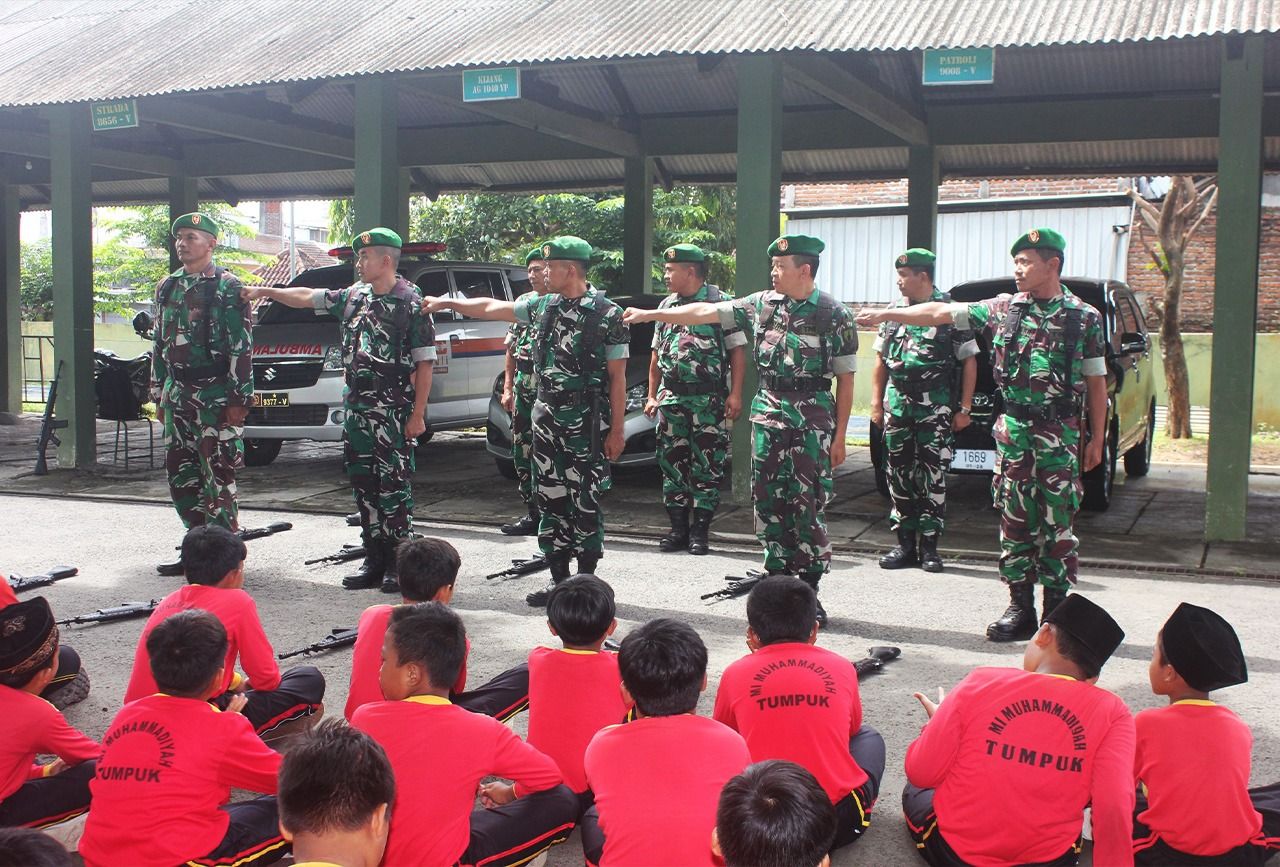 Outing Class Kodim 0806 Tanamkan Wawasan Kebangsaan ke Puluhan Siswa Madrasah
