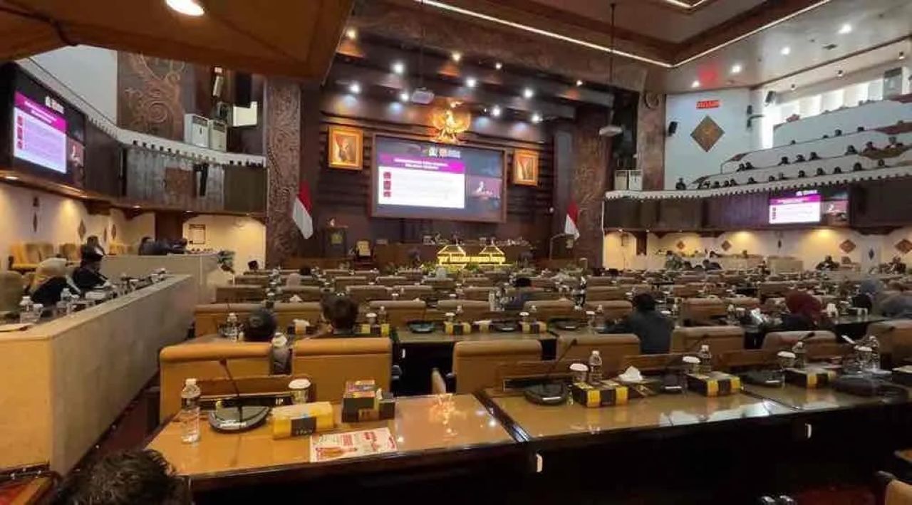 Proyeksi APBD 2026, Banggar DPRD Jatim: Pendapatan Daerah Anjlok Rp 9,17 Triliun