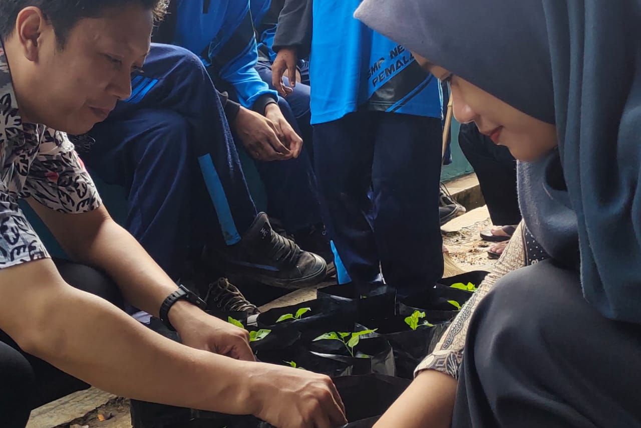 SMPN 6 Pemalang tumbuhkan karakter peduli lingkungan