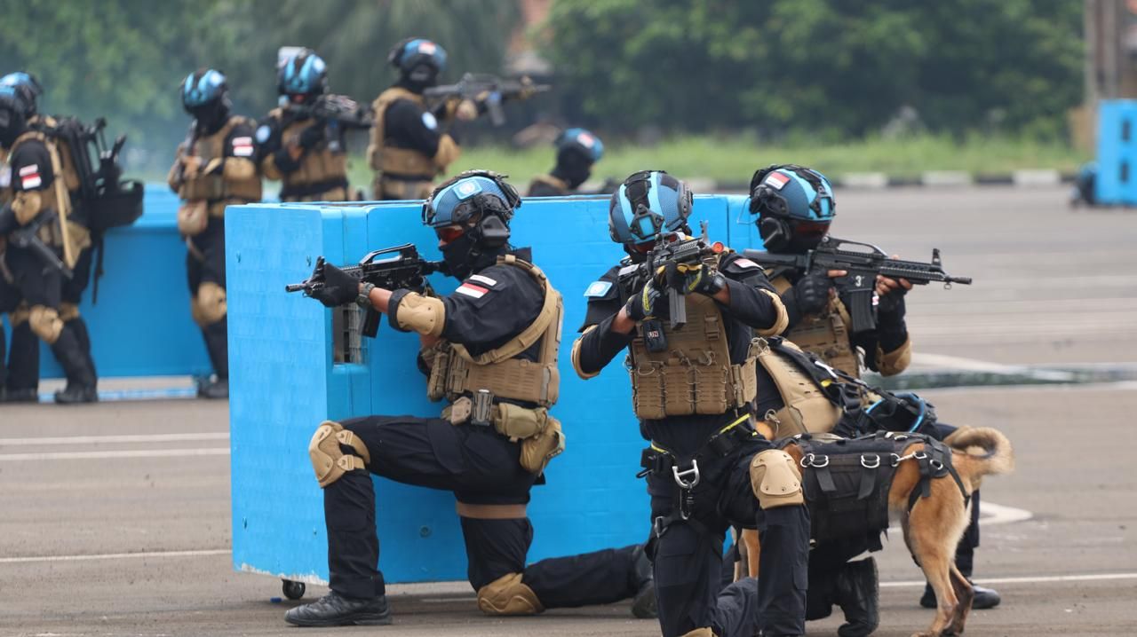 Pasukan Brimob Polri