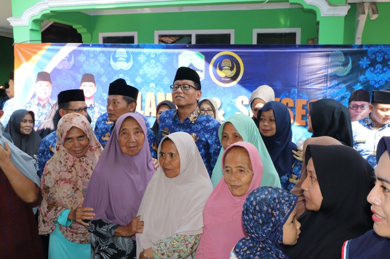 HUT KORPRI ke-54, ASN Majalengka Salurkan Bantuan untuk Warga Terdampak Musibah