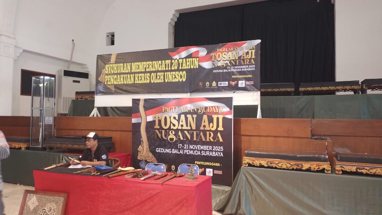 Hari Keempat, Pameran Tosan Aji Nusantara Hadirkan Lelang Keris hingga Batu Permata