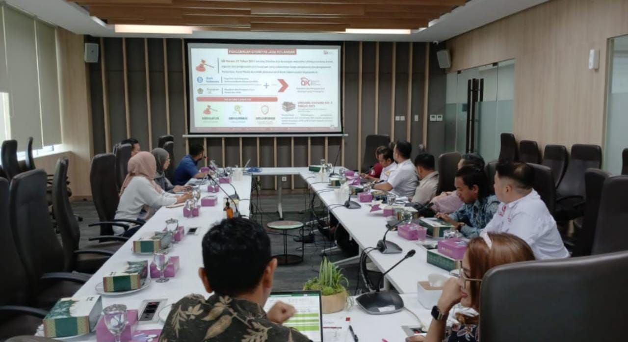 Bekali Relawan Literasi Keuangan Rampas dan OJK Jatim Gelar TOT Humanis