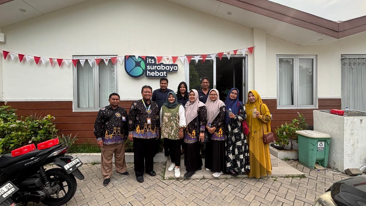 SMK Mudisa kunjungi PT ITS Surabaya Hebat