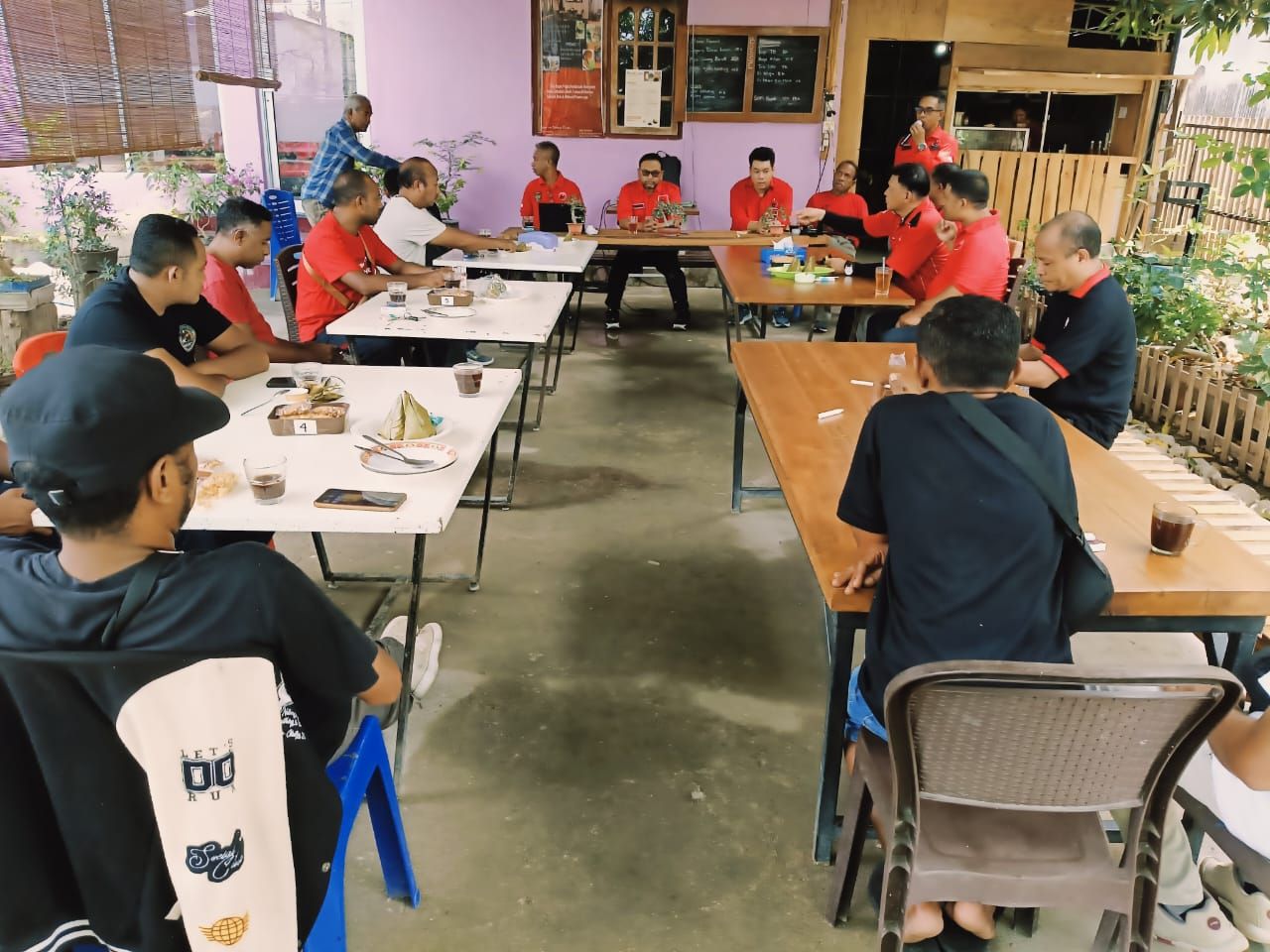 Coffee Morning PDIP Belu bersama insan pers