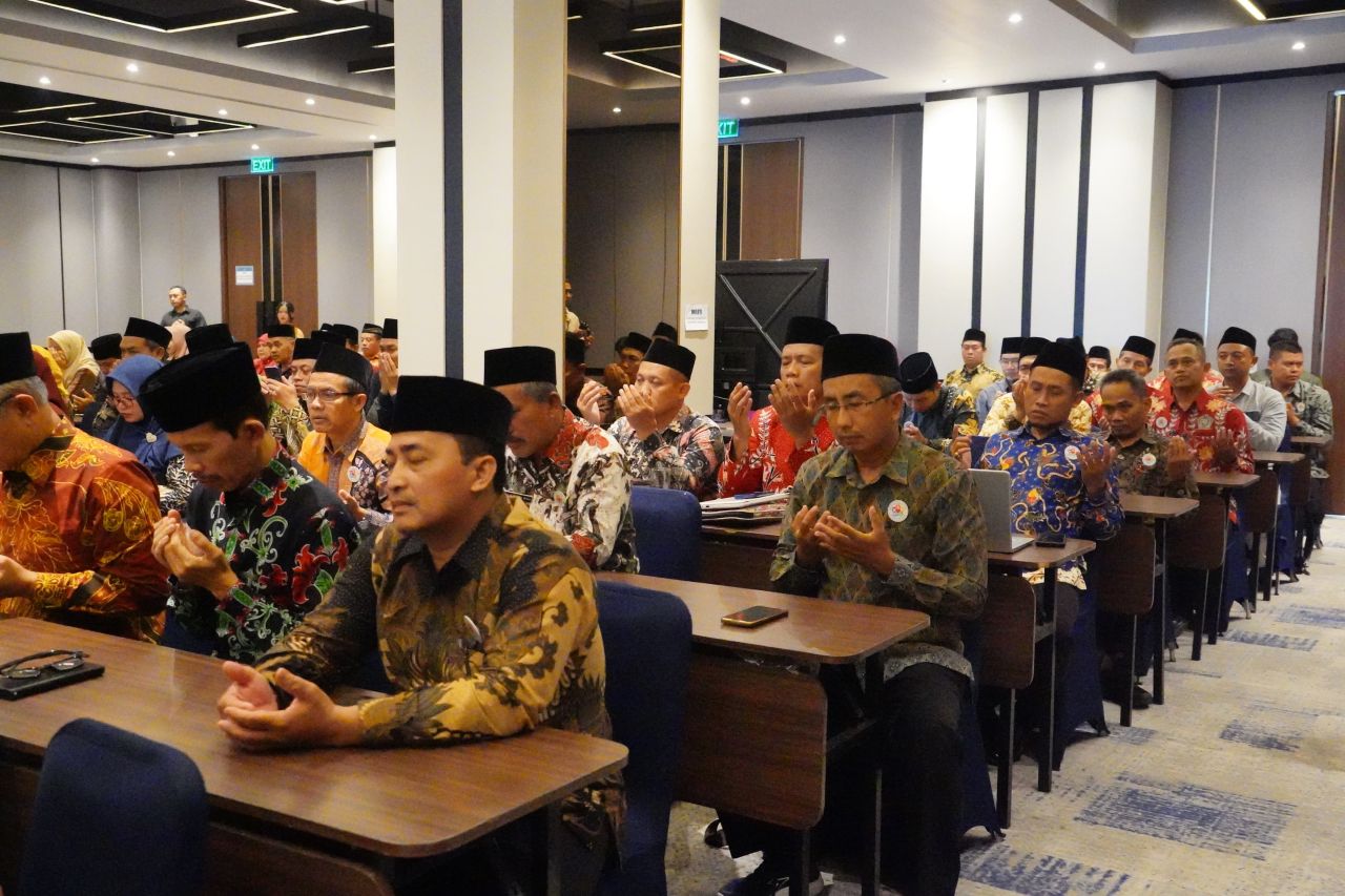 Bimtek KBC Kanwil Kemenag Jatim Menag Tekankan Pendidikan Berbasis Cinta