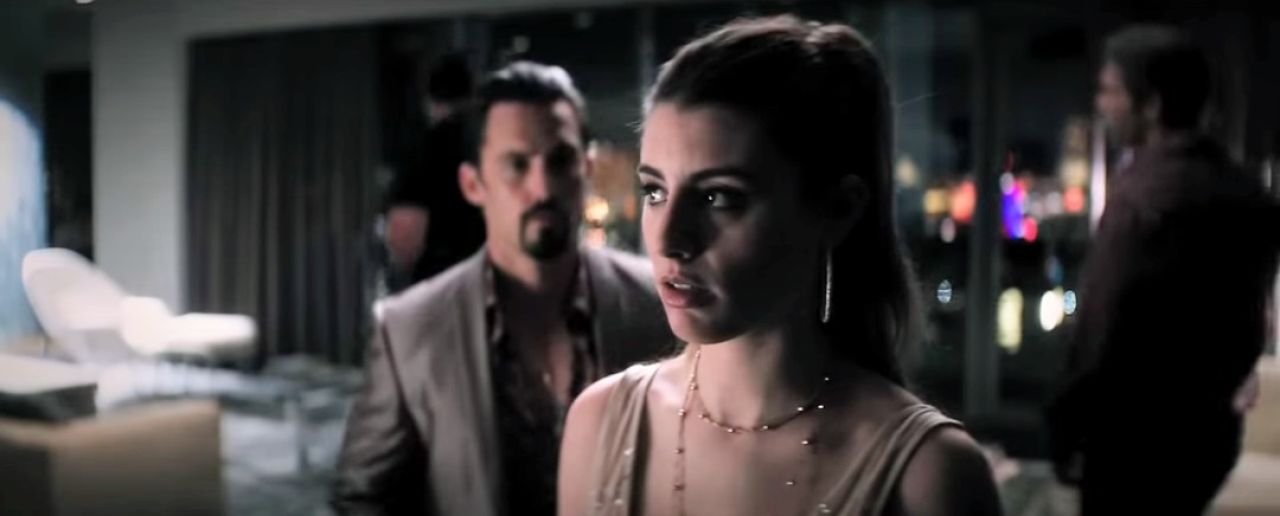 Wild Card (2015, tangkapan layar