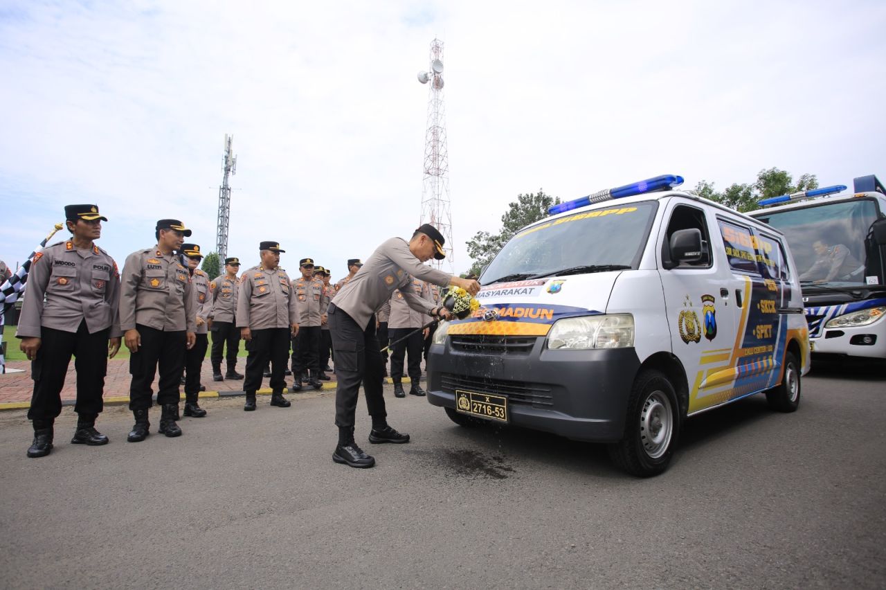 Mobil Sigap dan Pesilat
