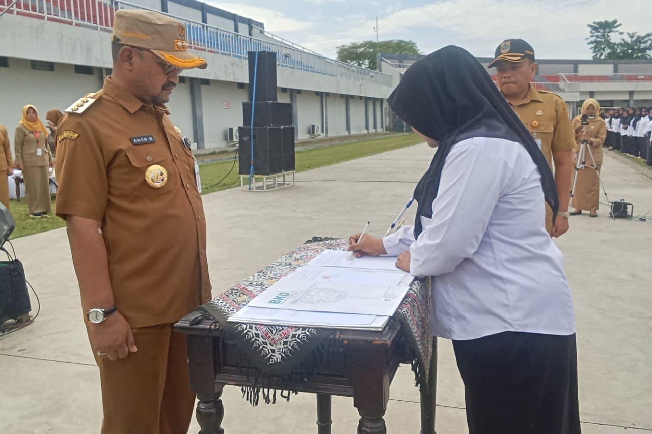 Skema Baru Atasi Masalah Honorer‎ Ribuan PPPK Paruh Waktu di Pemalang Resmi Sandang Status ASN